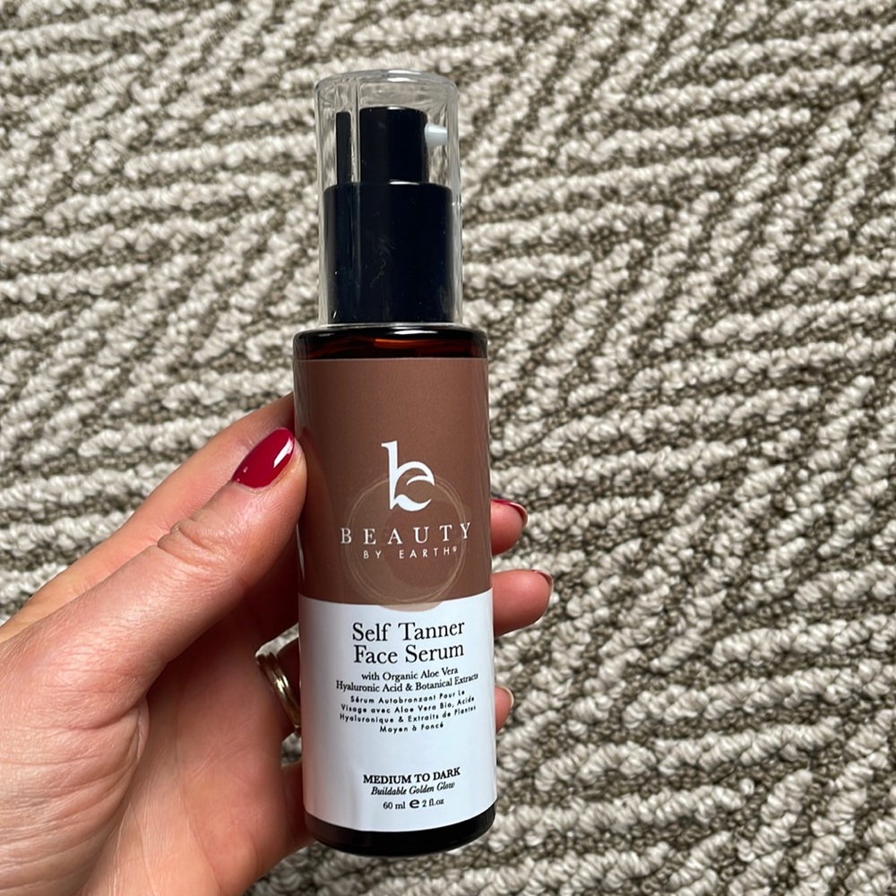 Beauty by Earth self tanning serum